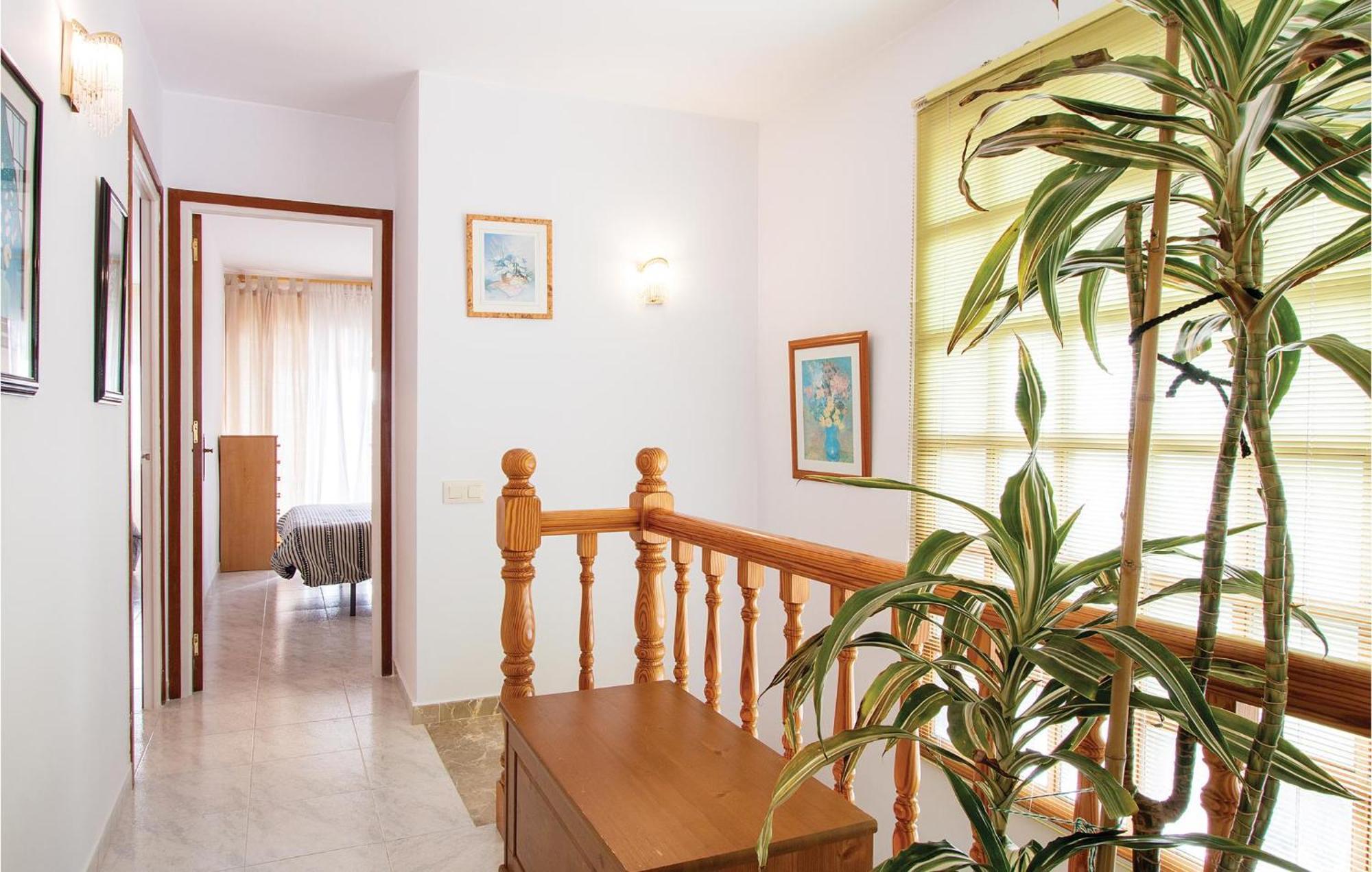 Cozy Home In Santa Susanna With Kitchen Εξωτερικό φωτογραφία